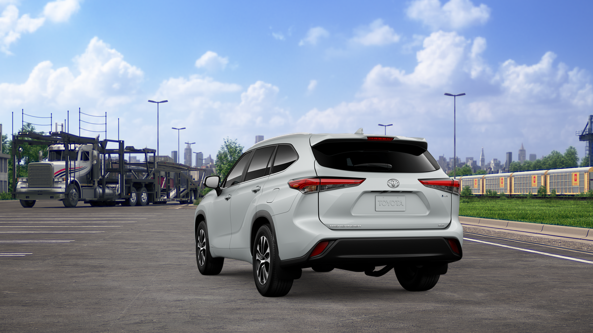 Certified Used 2026 WIND CHILL PEARL Toyota  image 39