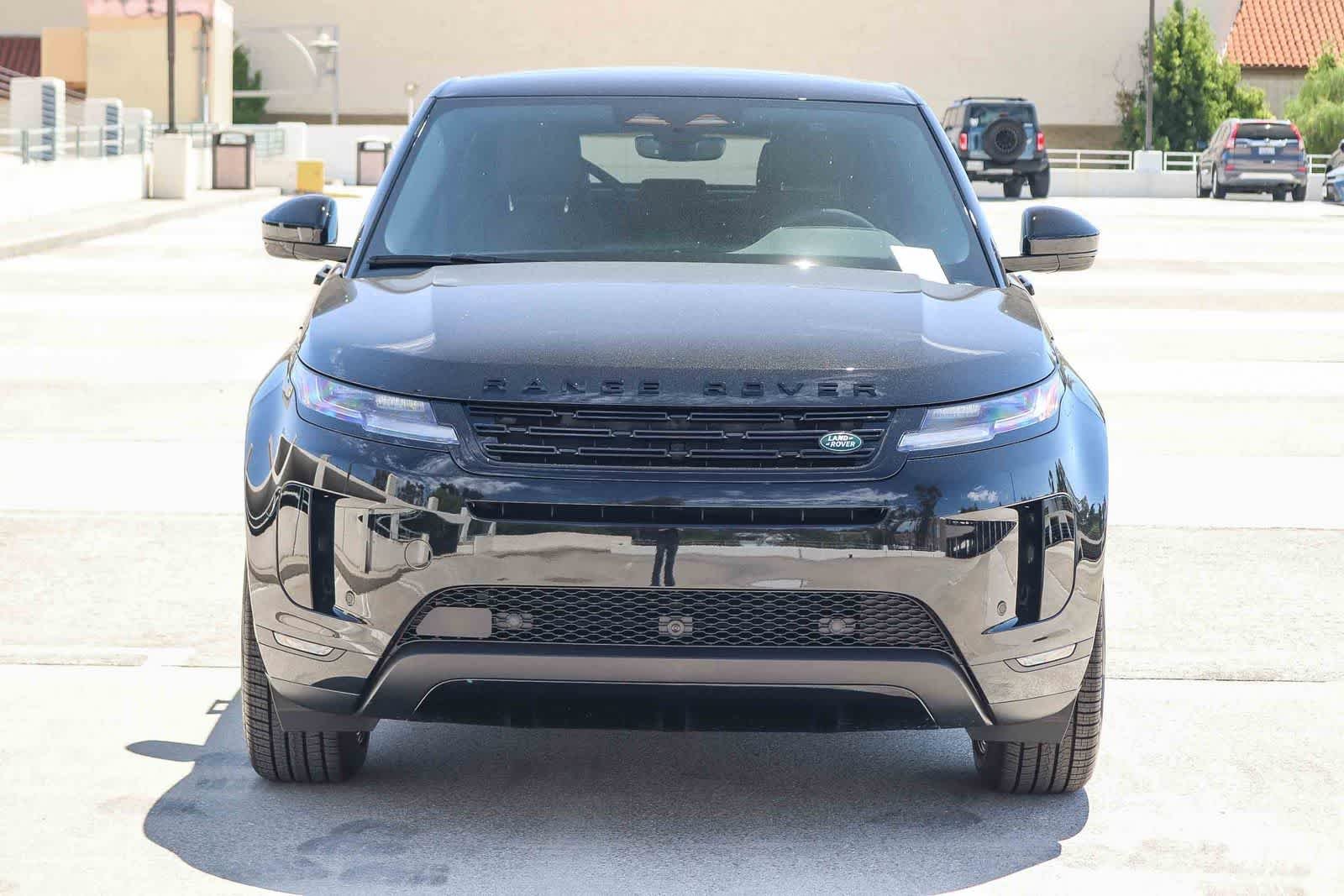 New 2026 Santorini Black Land Rover Core S image 2