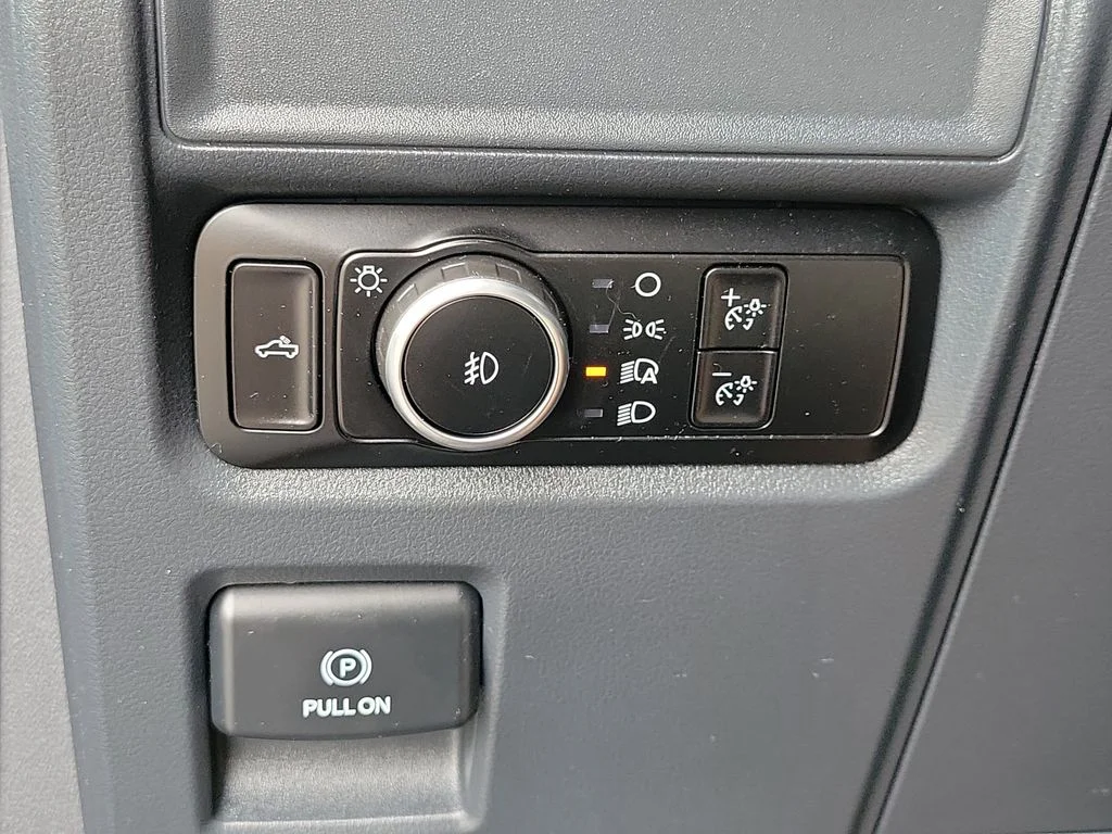 Used 2024 Black Ford XLT image 30