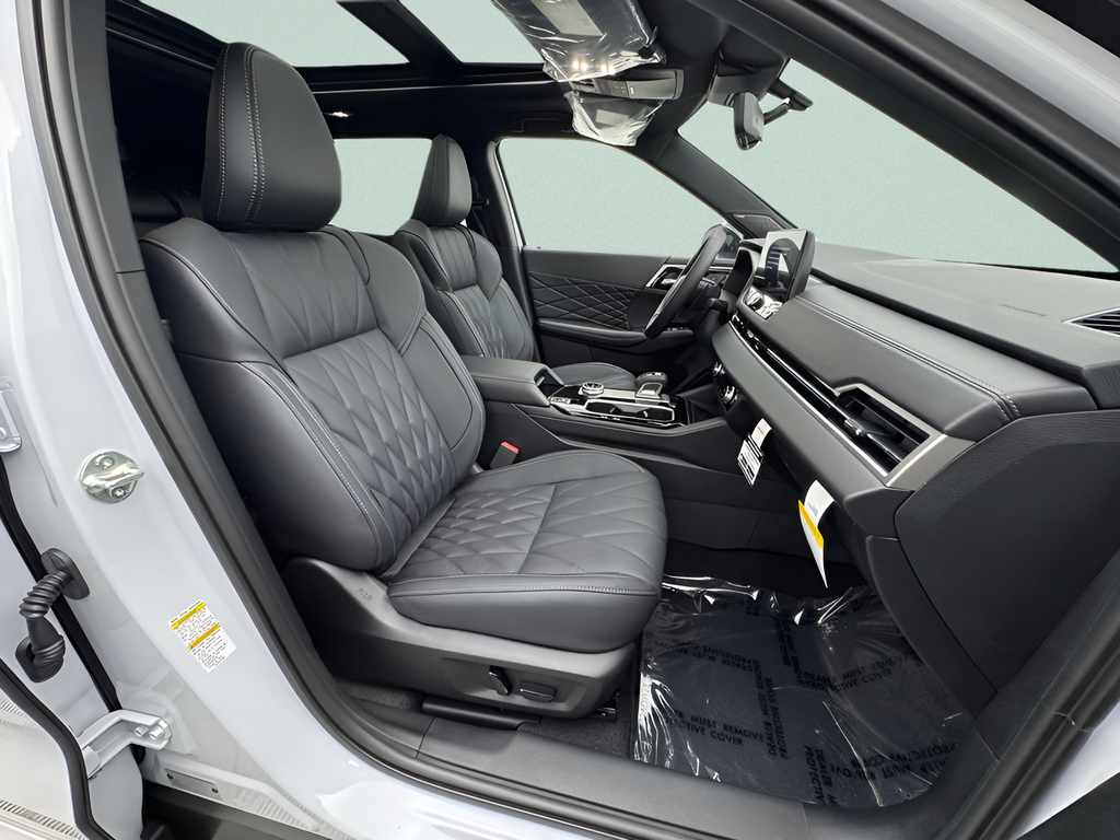 New 2026  Mitsubishi Black Edition image 9