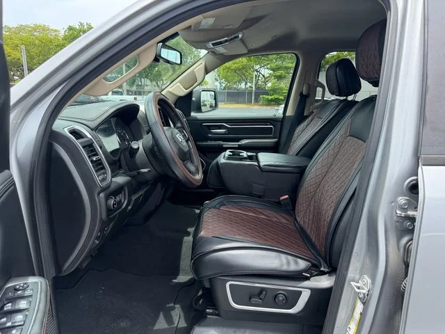 Used 2019 Silver Ram Laramie image 10