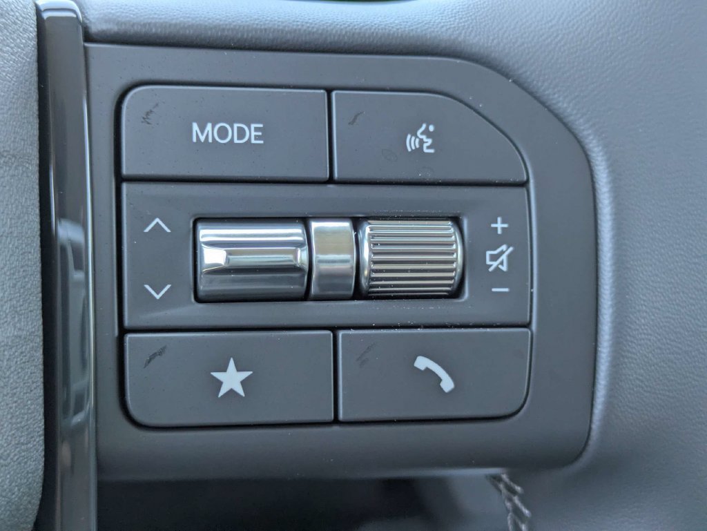 New 2027 Iceberg Green Kia S image 26