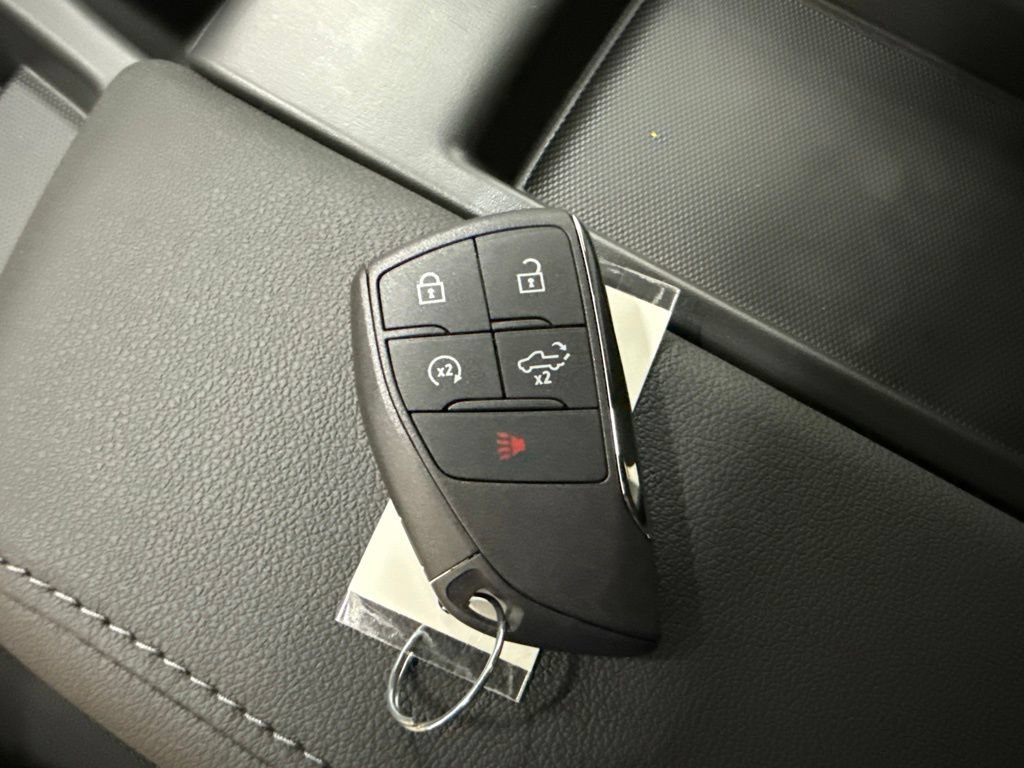 New 2026 Summit White Chevrolet LT image 33