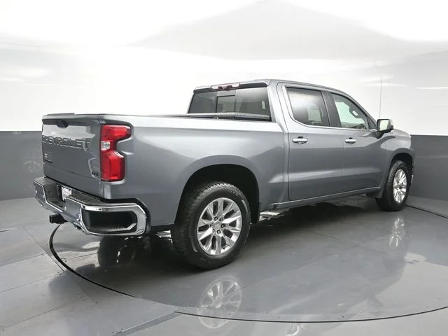 Used 2021 Gray Chevrolet LTZ image 7