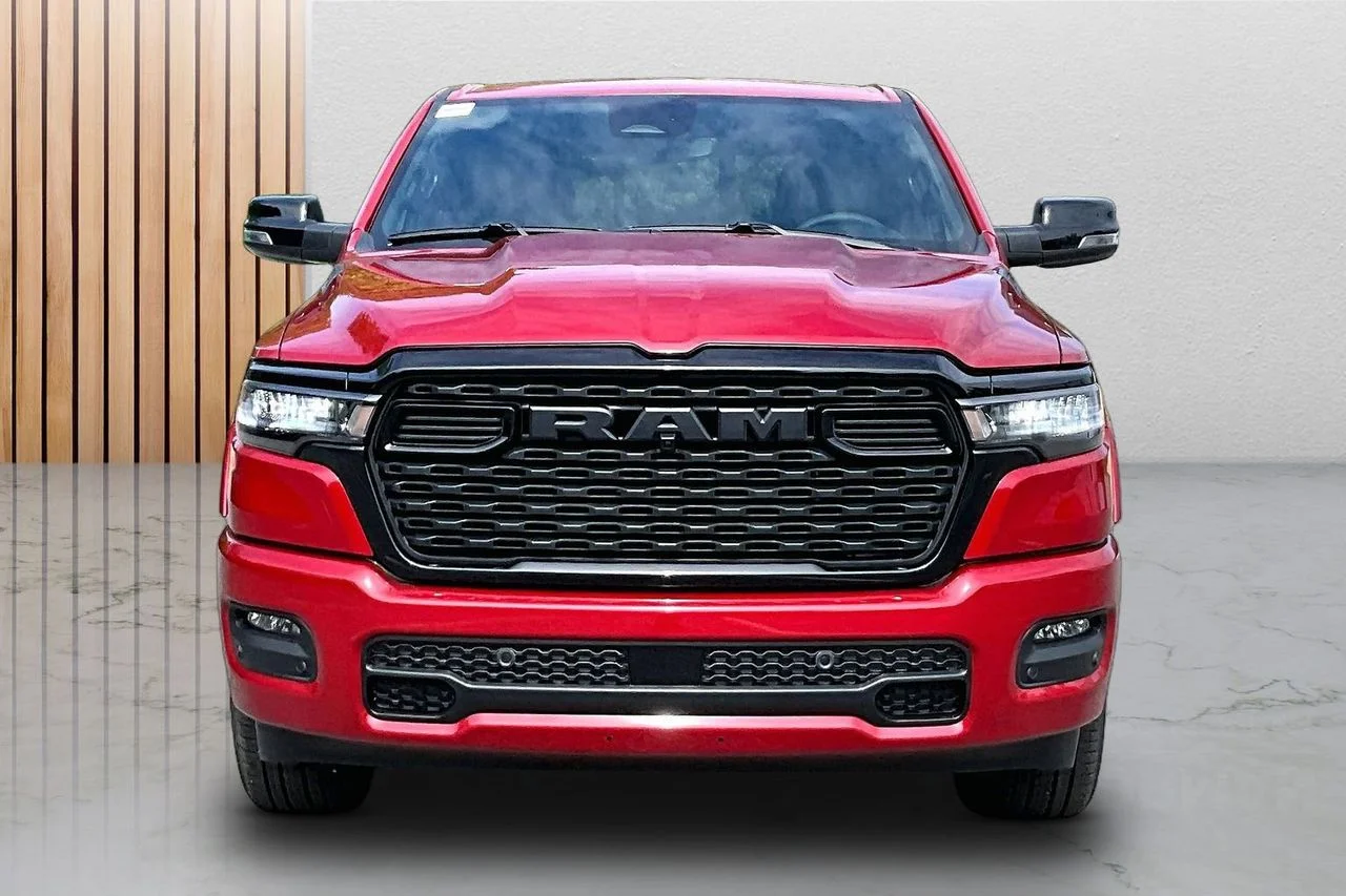 New 2026 Molten Red Pearl-Coat Exterior Paint RAM Big Horn/Lone Star image 3