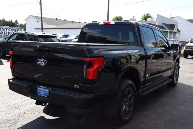 Used 2024 Black Ford Flash image 7
