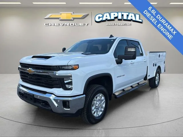Used 2025 Summit White Chevrolet LT image 9