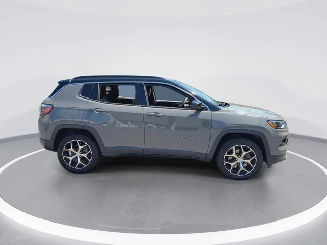 Used 2024 Gray Jeep Limited image 9