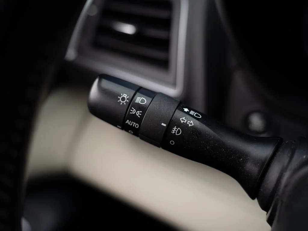 Used 2020 White Subaru Touring image 30