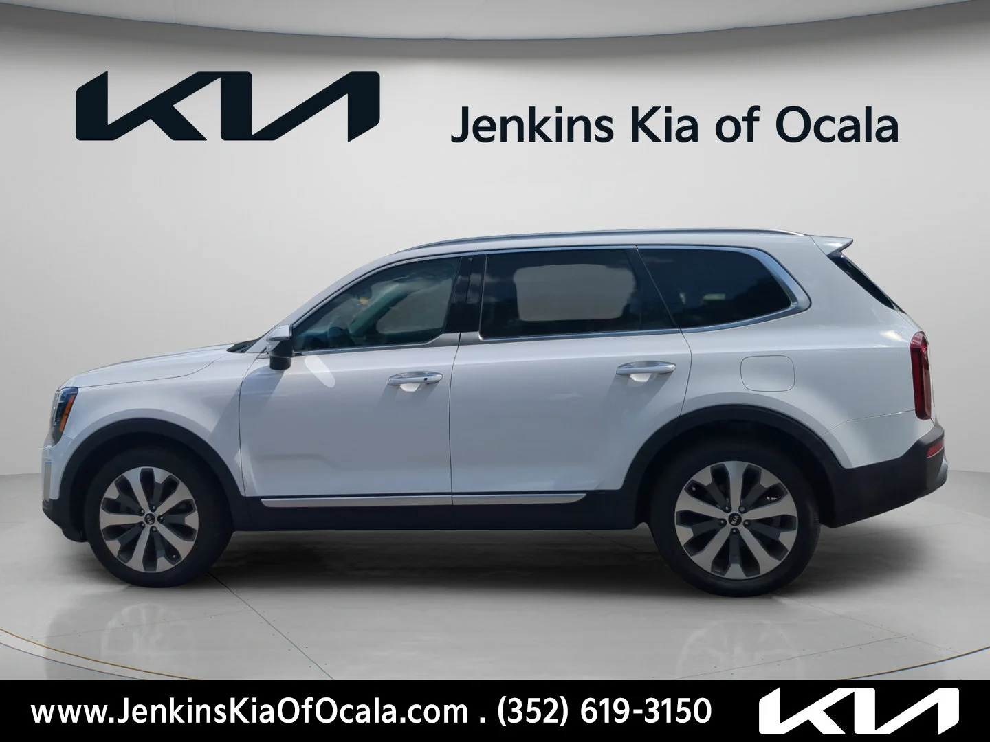 Used 2021 Glacial White Pearl Kia S image 7