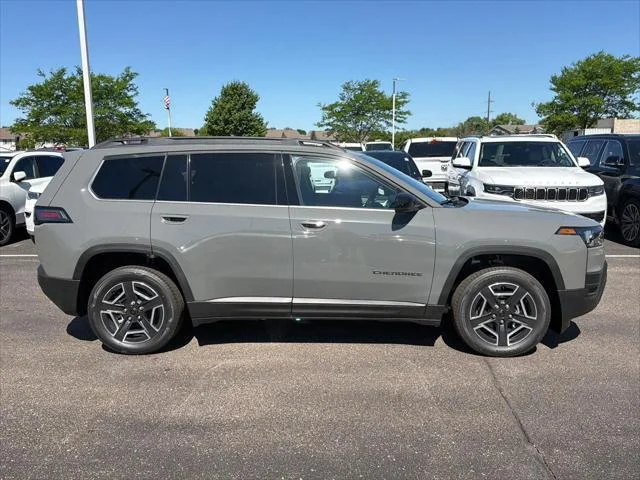 New 2026 Sting-Gray Clear-Coat Exterior Paint Jeep Limited image 8