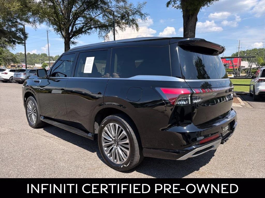 Certified Used 2025 Black Obsidian INFINITI LUXE image 9