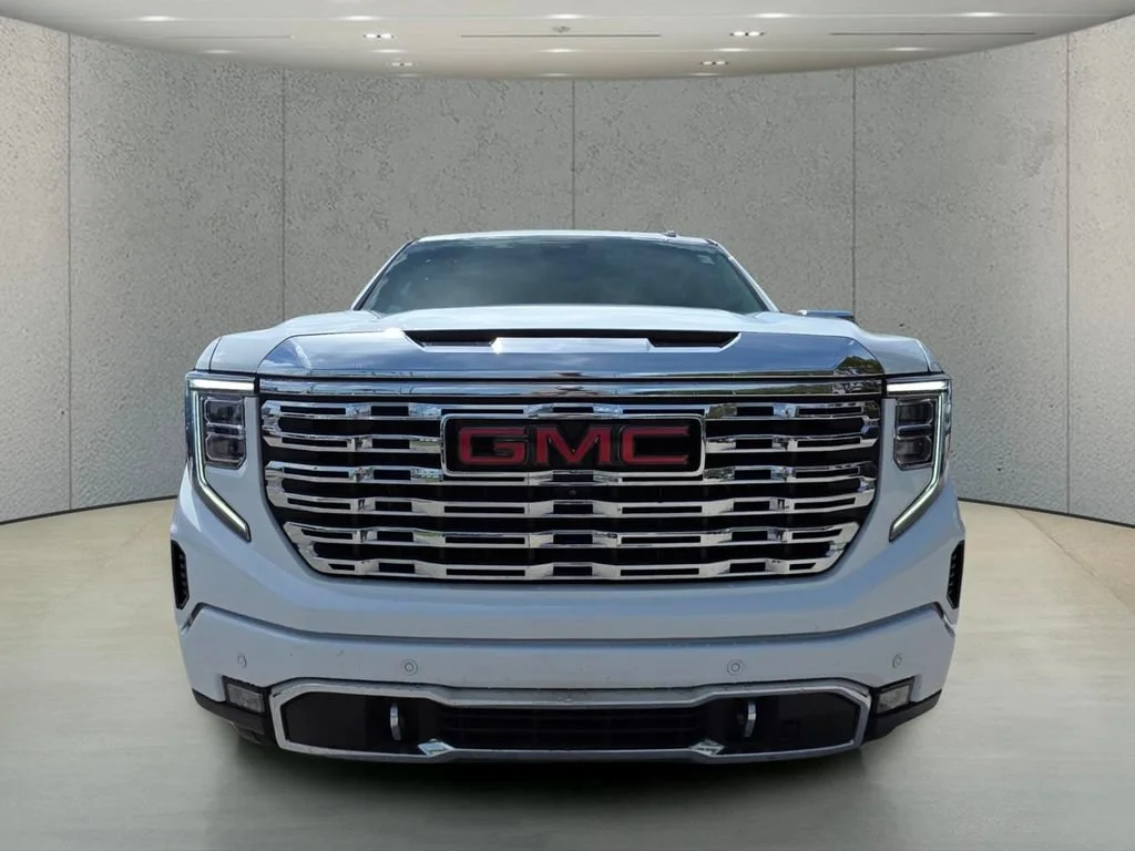 Used 2023 Summit White GMC Denali image 9