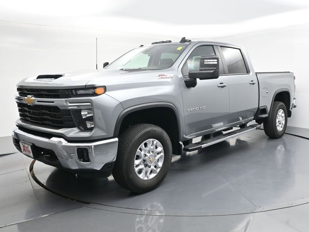 2024 Chevrolet Silverado HD LT 4WD Crew Cab Standard Box SRW's photo