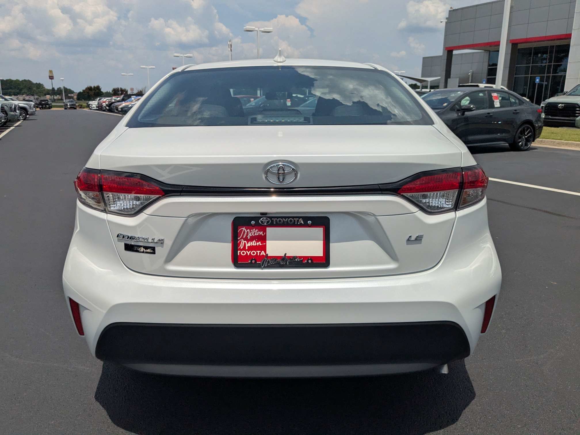 New 2026 Wind Chill Pearl Toyota LE image 5