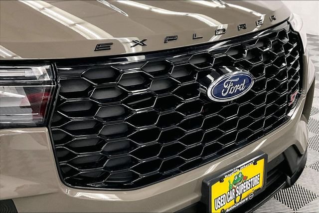 2026 Ford Explorer ST - Photo 35