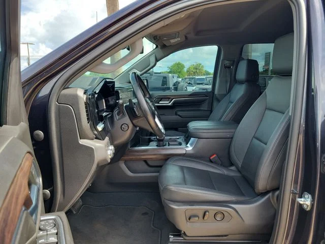 Used 2023 Silver GMC SLT image 10