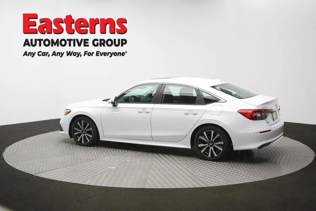 Used 2023 White Honda EX image 64