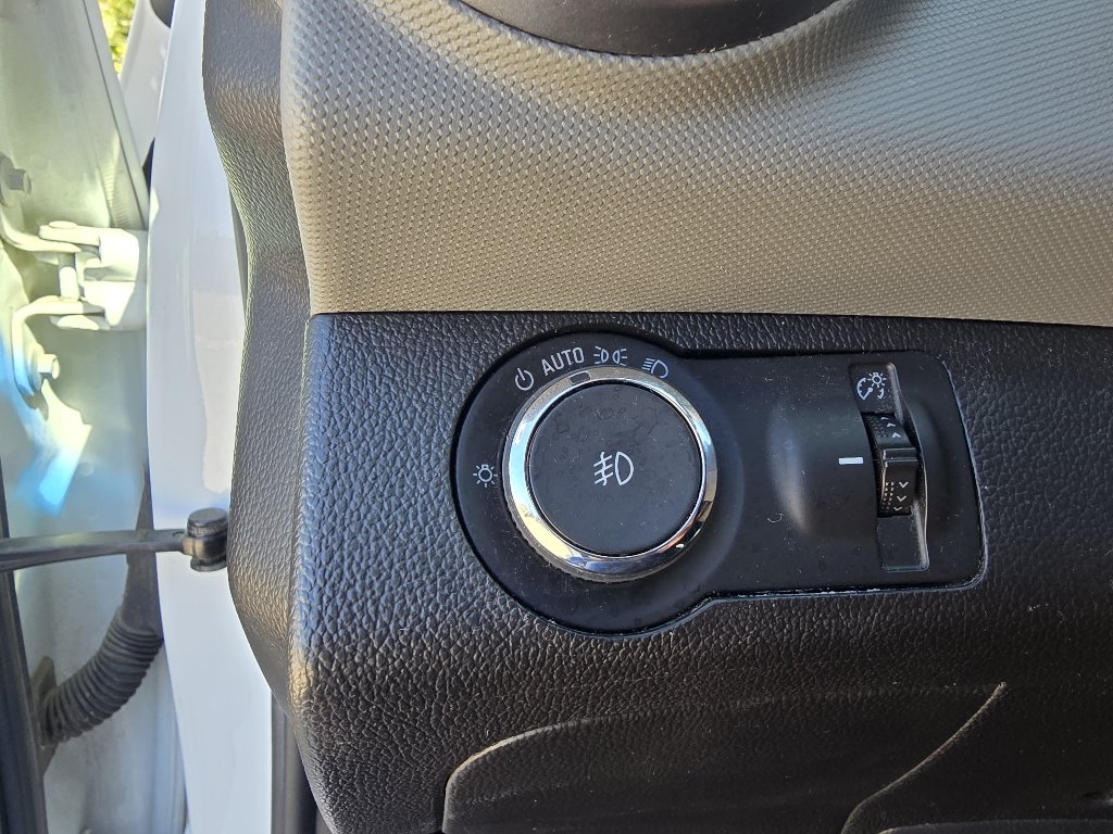 Used 2012 Summit White Chevrolet LTZ image 18