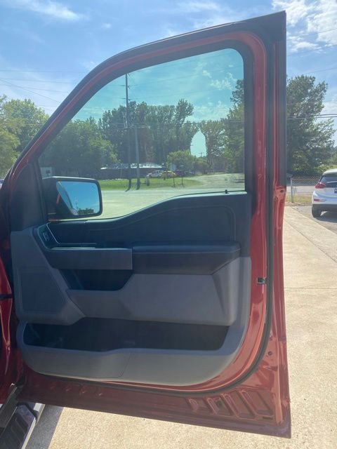 Used 2021 Red Ford XLT image 10