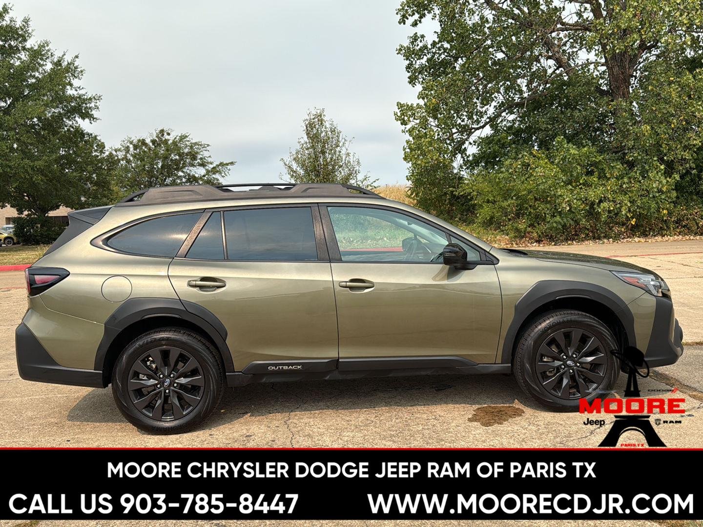 Used 2025 Autumn Green Metallic Subaru Onyx Edition image 8