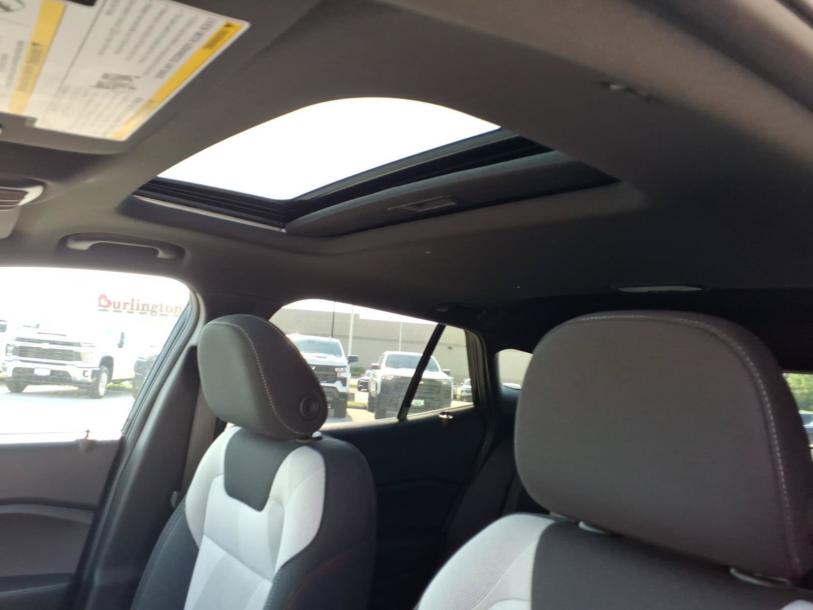 2026 Chevrolet Trax RS - Photo 15