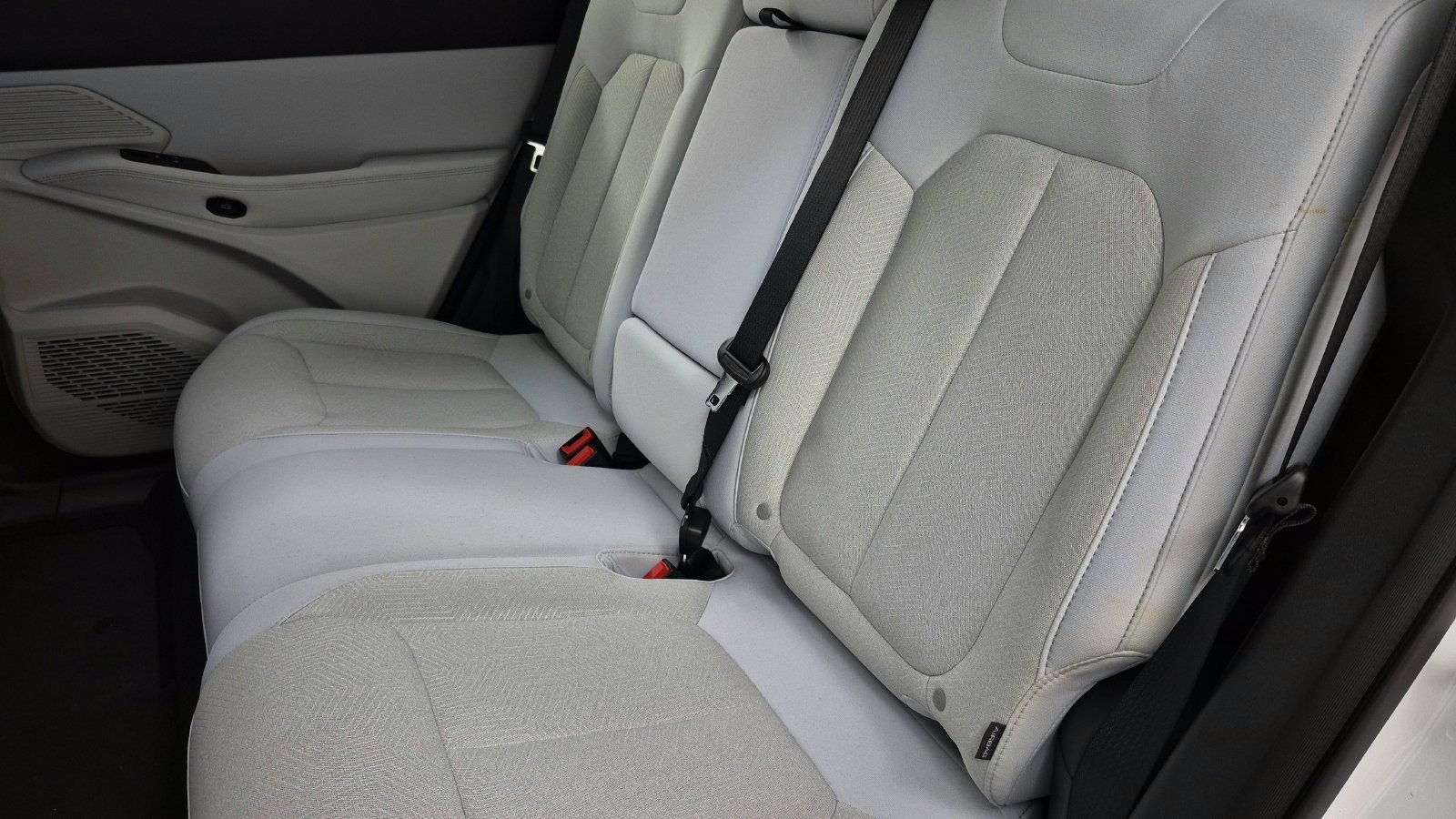 Used 2026 White Jeep Laredo image 25