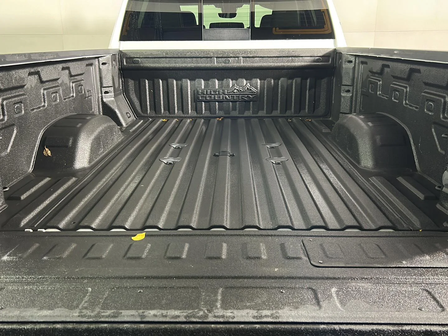 Used 2024 Iridescent Pearl Tricoat Chevrolet High Country image 8