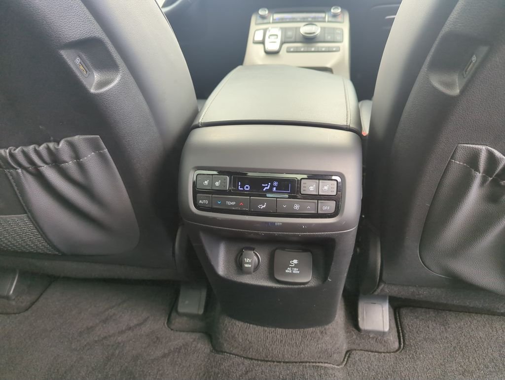 Used 2022 Black Hyundai Calligraphy image 37