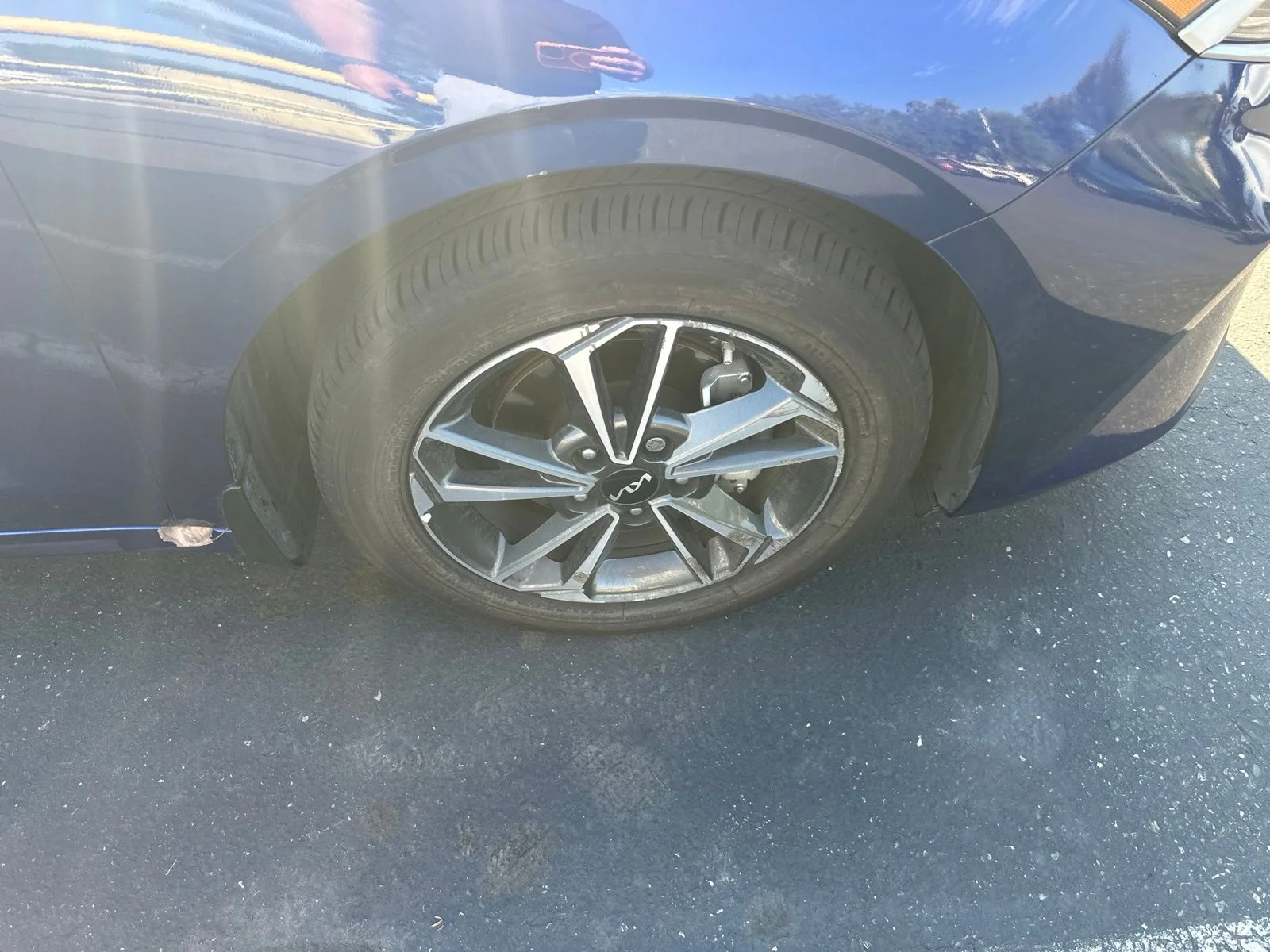 Used 2023 Deep Sea Blue Kia LXS image 12