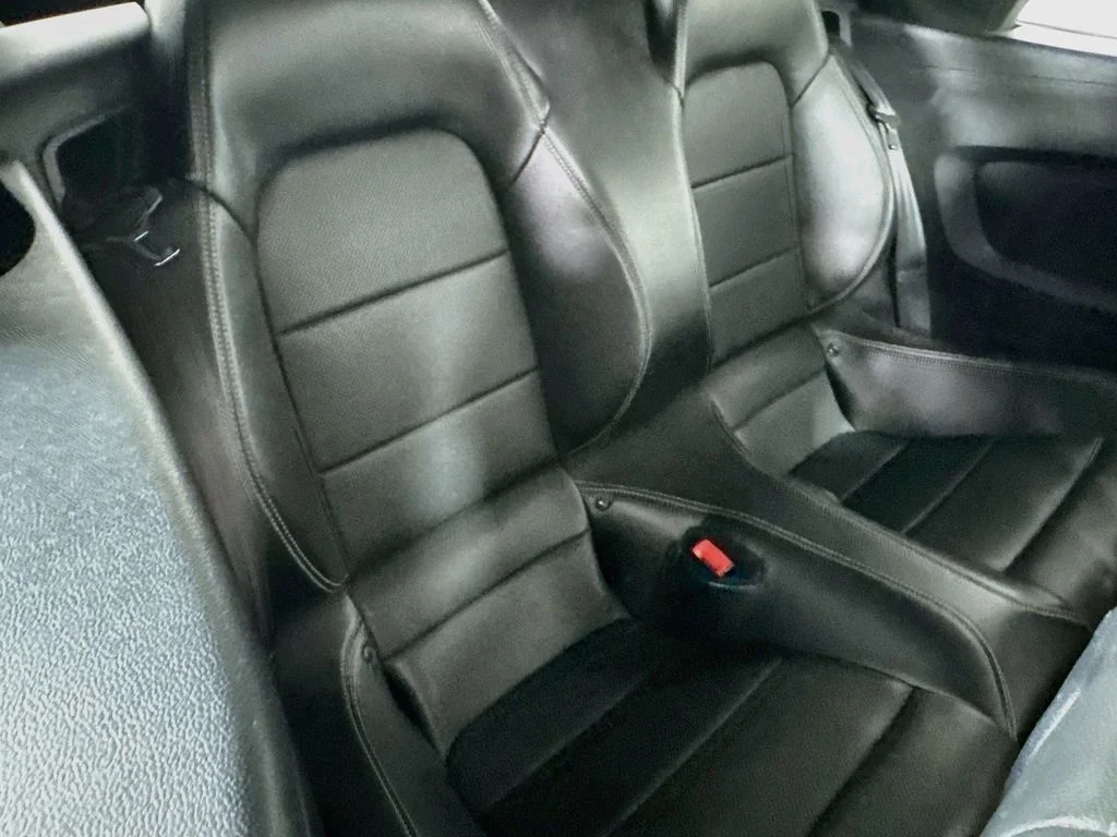 Used 2018 Black Ford GT Premium image 32