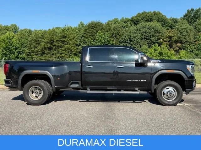 Used 2022 Onyx Black GMC Denali DRW image 3