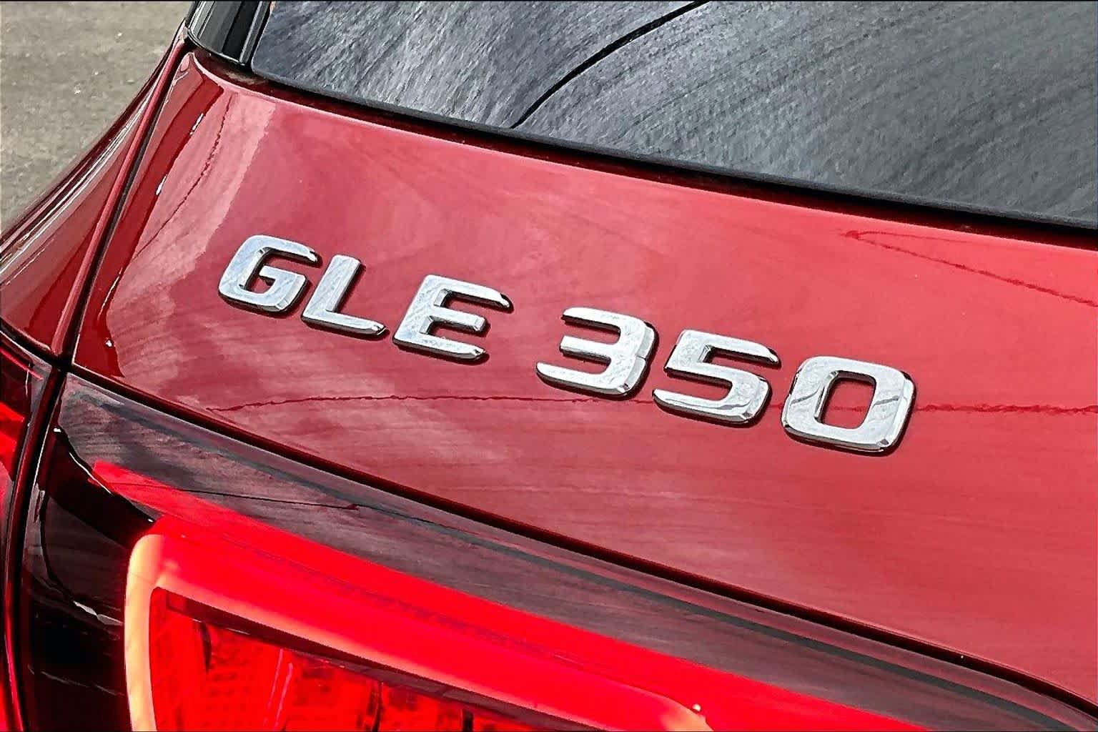 Certified Used 2023 MANUFAKTUR Cardinal Red Metallic Mercedes-Benz GLE 350 image 10
