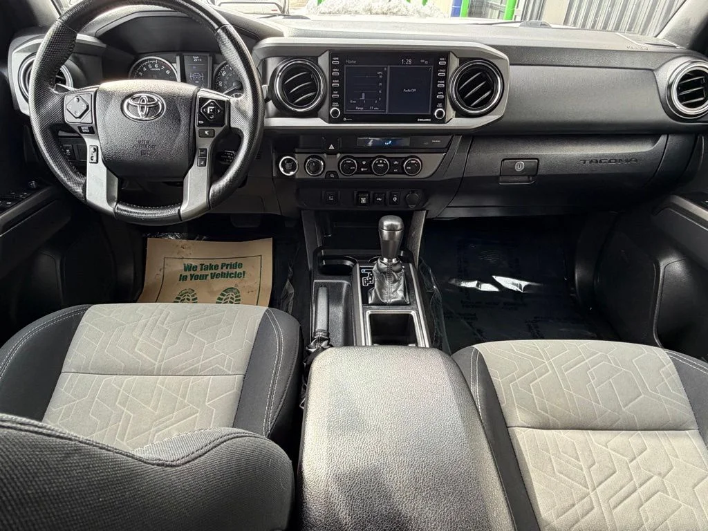 Used 2022 White Toyota TRD Off-Road image 10