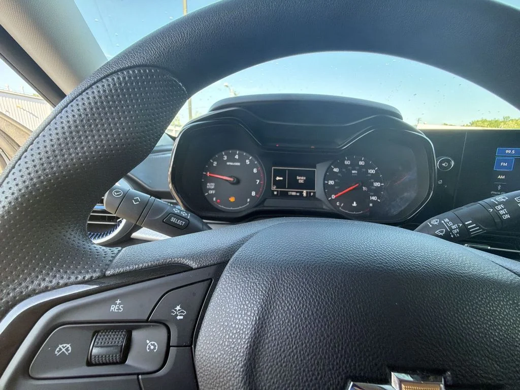Used 2025 White Chevrolet LS image 15