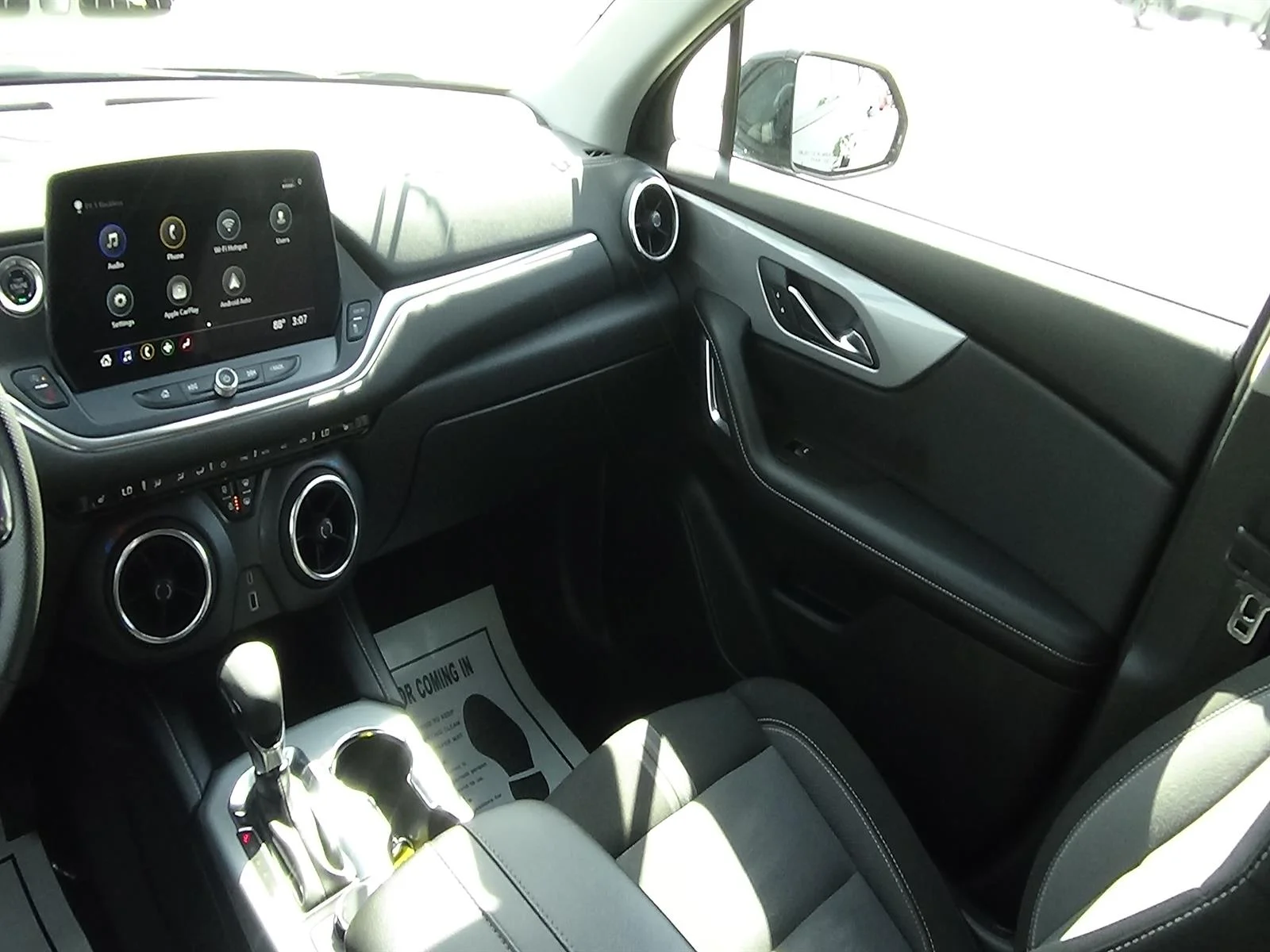 Used 2025 Black (gba) Chevrolet LT image 14