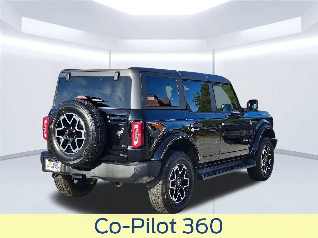 New 2026 Shadow Black Ford Outer Banks® image 21