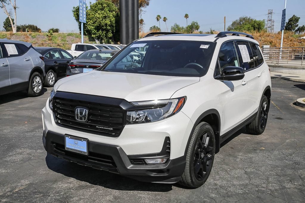Certified Used 2025 Platinum White Pearl Honda AWD BLACK EDITION image 31