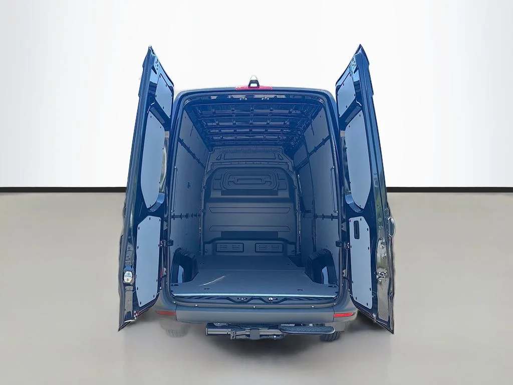 New 2026  Mercedes-Benz Cargo 144 WB image 12