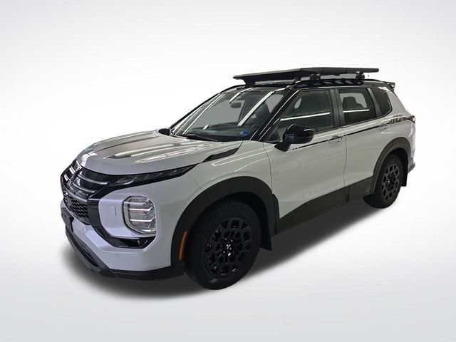 New 2026 White Mitsubishi Trail Edition image 2