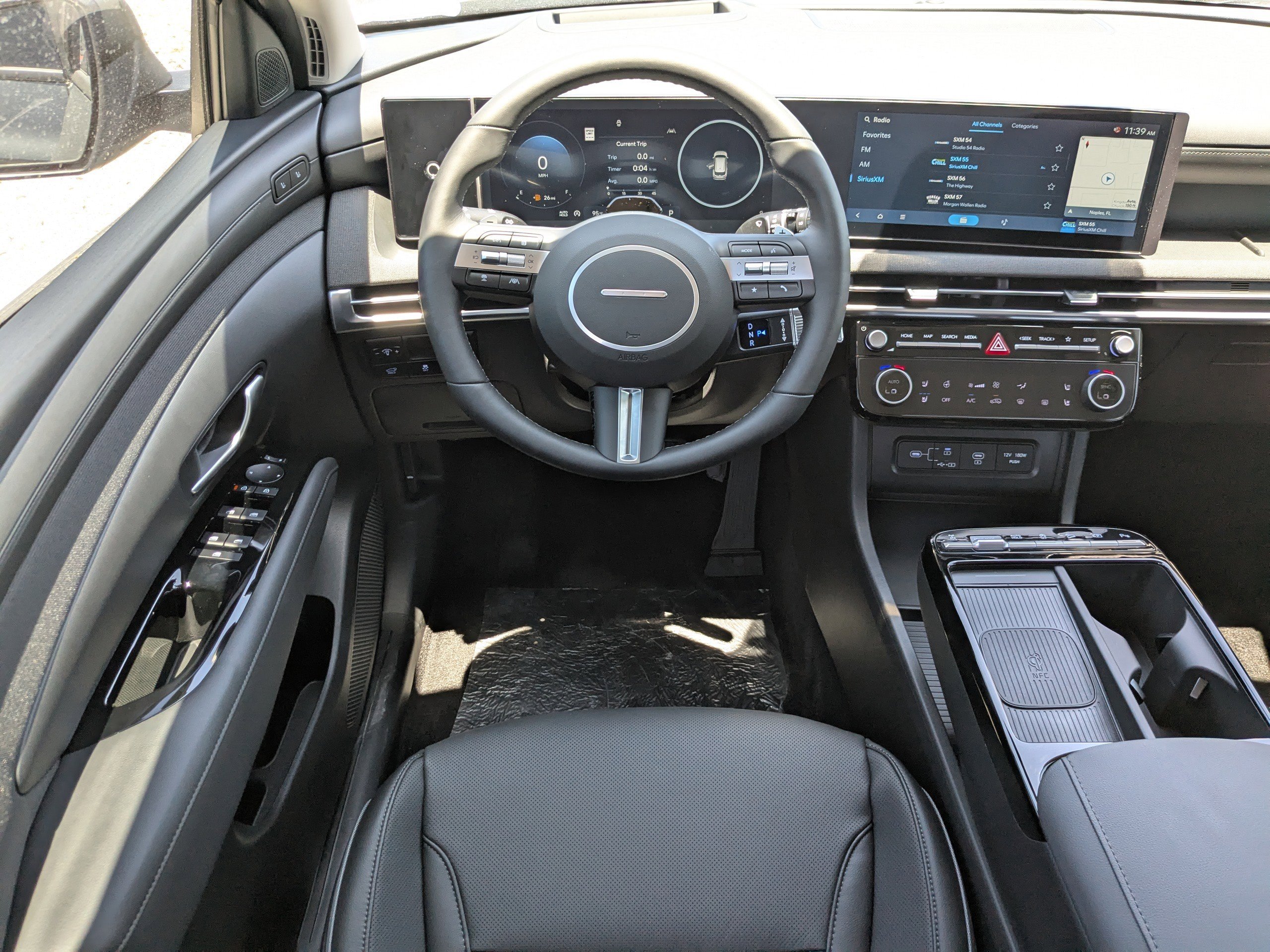 2025 Hyundai Tucson Limited - Photo 11