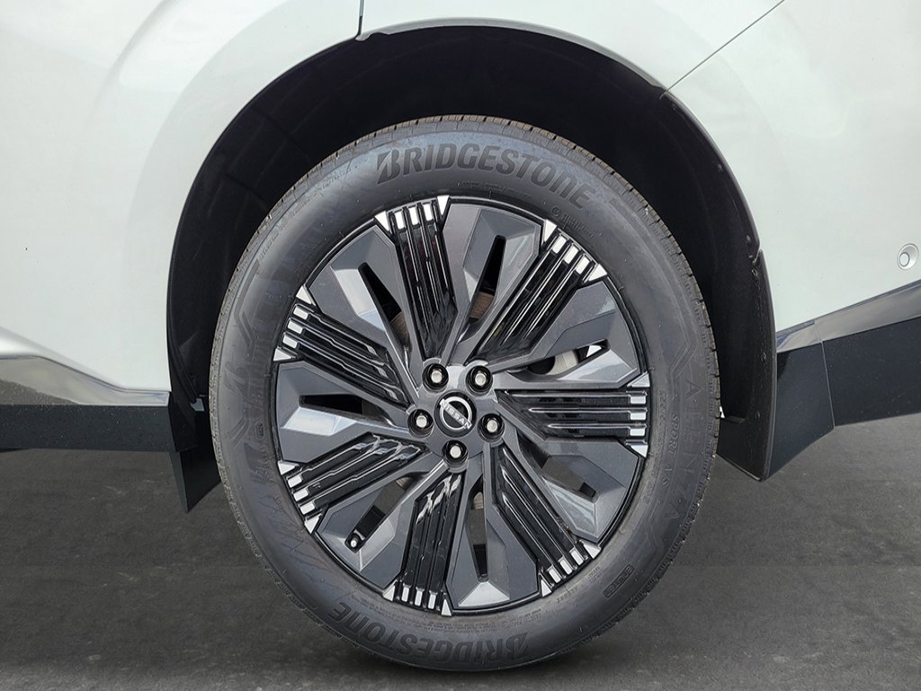 New 2026 Everest White Pearl TriCoat Nissan Platinum image 13