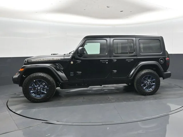New 2026 Black Clear-Coat Exterior Paint Jeep 85th Anniversary Edition image 9