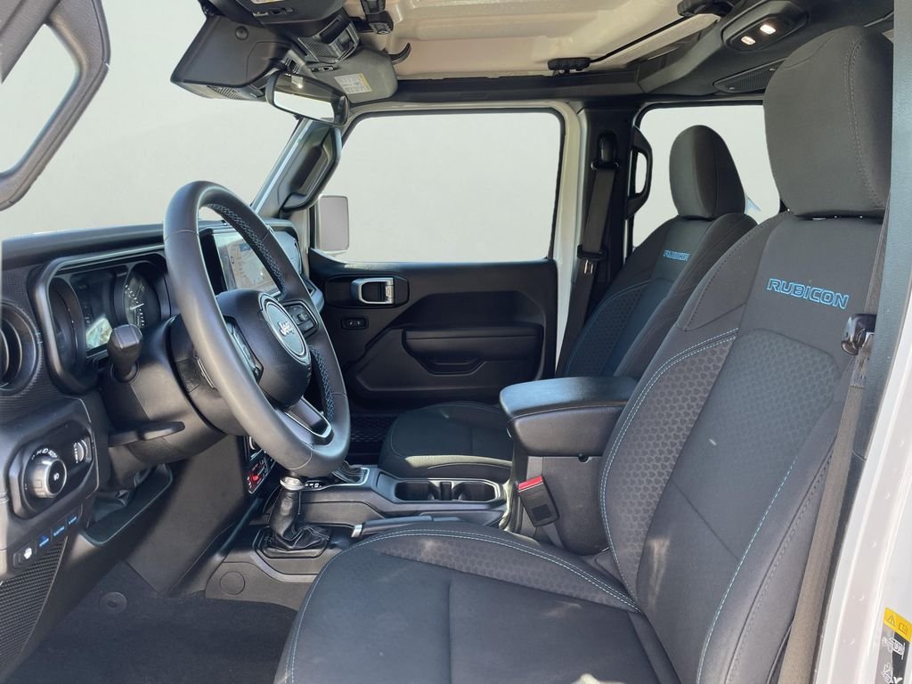 Used 2024 White/off-white Jeep Hybrid Rubicon 4XE image 10