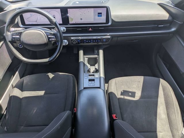 Used 2023 Black Hyundai SE image 15