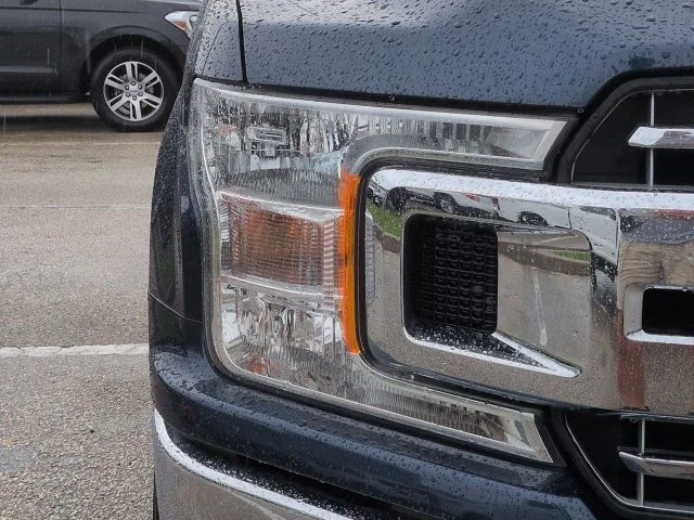 Used 2019 Blue Ford XLT image 10