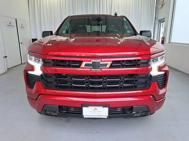 Used 2023 Red Chevrolet RST image 3