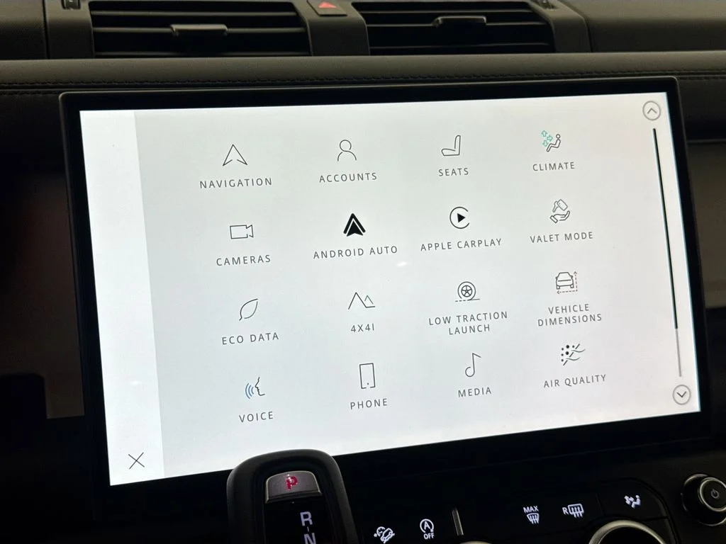 New 2026 Fuji White Land Rover X-Dynamic SE image 15