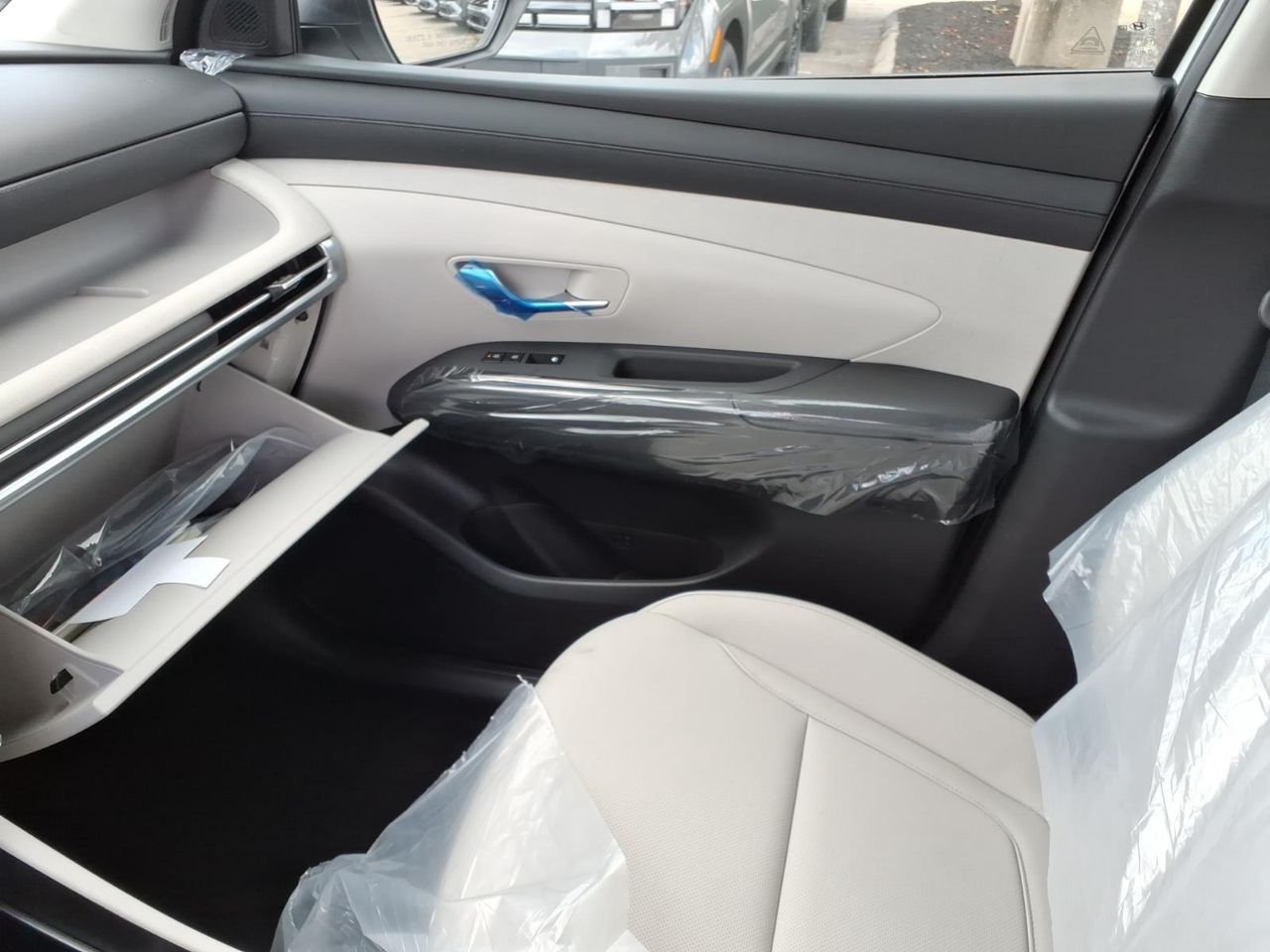 New 2026 Serenity White Pearl Hyundai SEL Premium AWD image 13