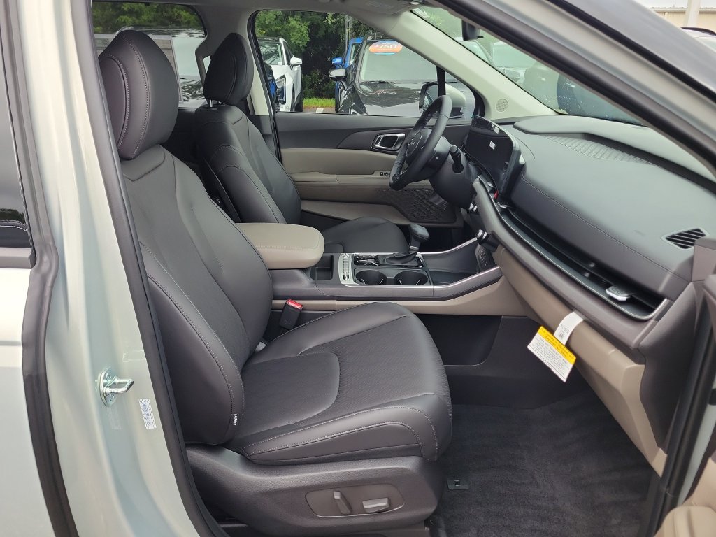 New 2026 Ivory Silver Kia SX image 7